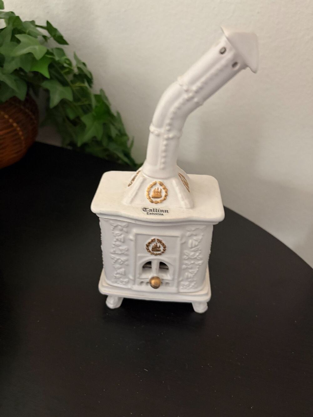 Tallinn Estonia Vintage Ceramic Stove Incense Burner White Gold Souvenir Decor